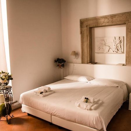Flowers Apartments Rom Zimmer foto