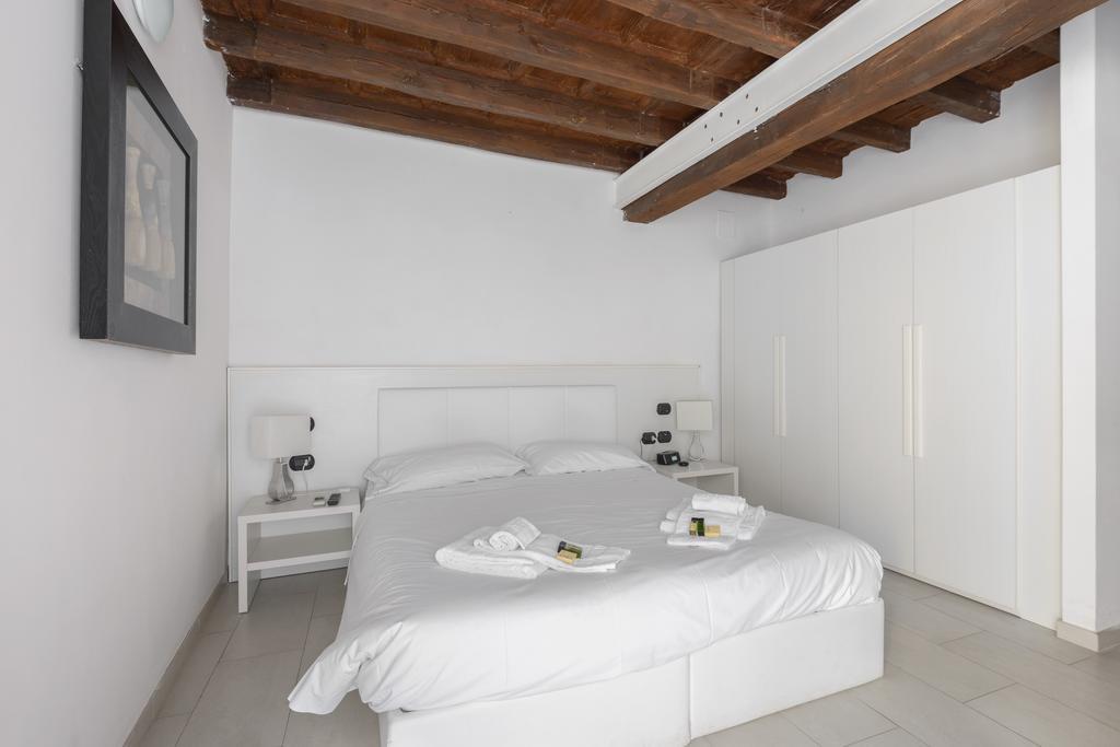 Flowers Apartments Rom Zimmer foto